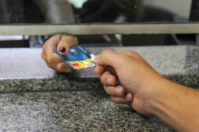 Cartão prato cheio