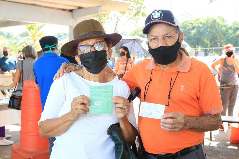 Foto_Sandro_Araujo_Agencia_Saude_DF_5_Maria_Salete_e_Elcimar_Moreira-768x512