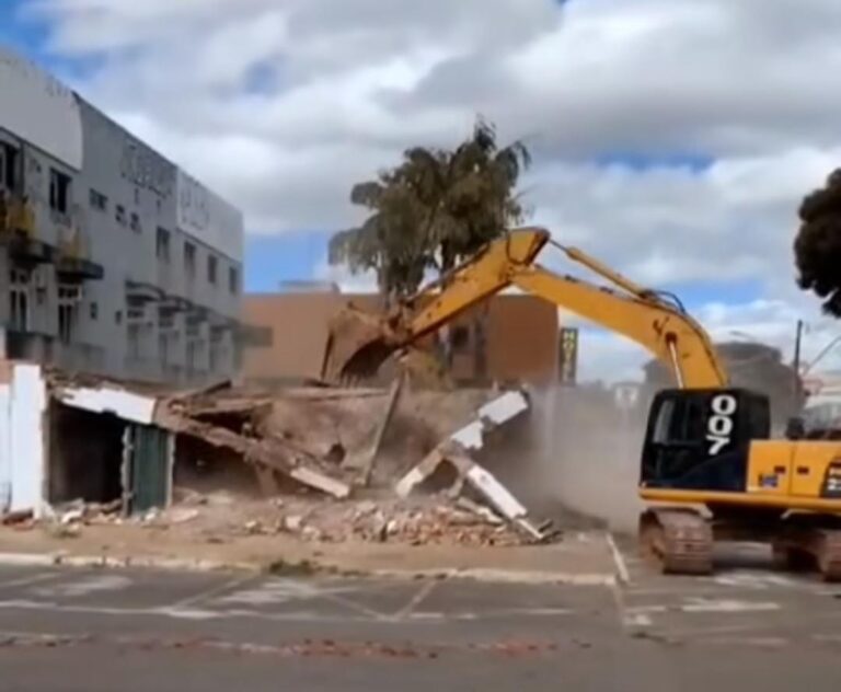 Demolição Planaltina