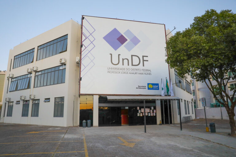UnDF