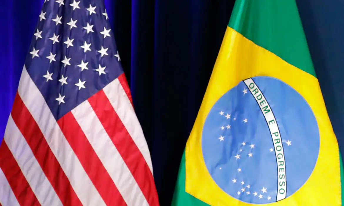 bandeiras do Brasil e EUA