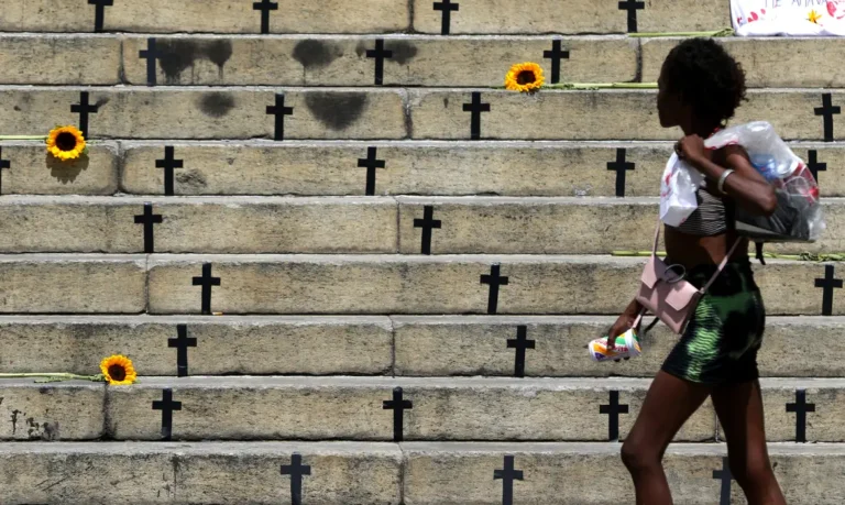 Feminicídios