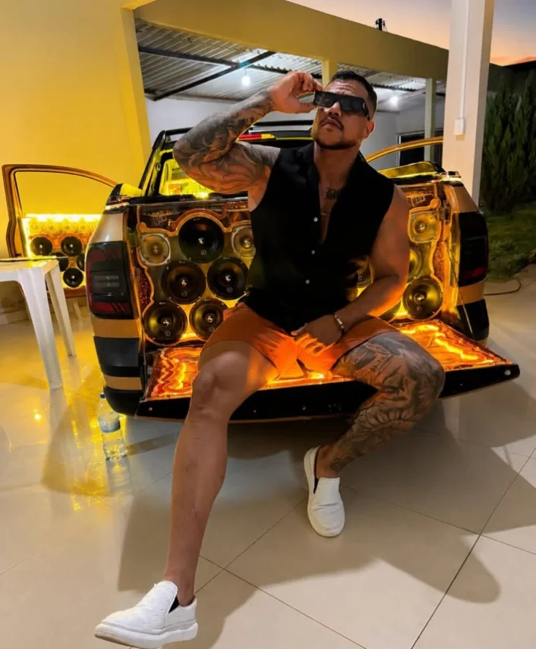 Eduardo Alves personal