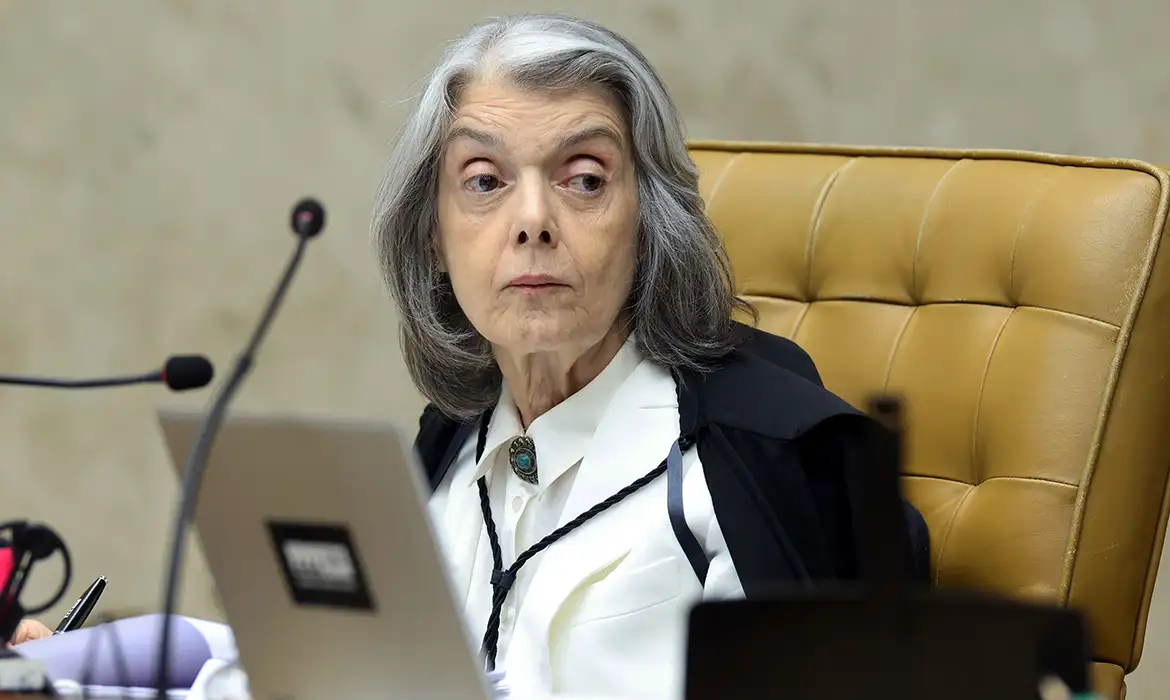 carmen lúcia