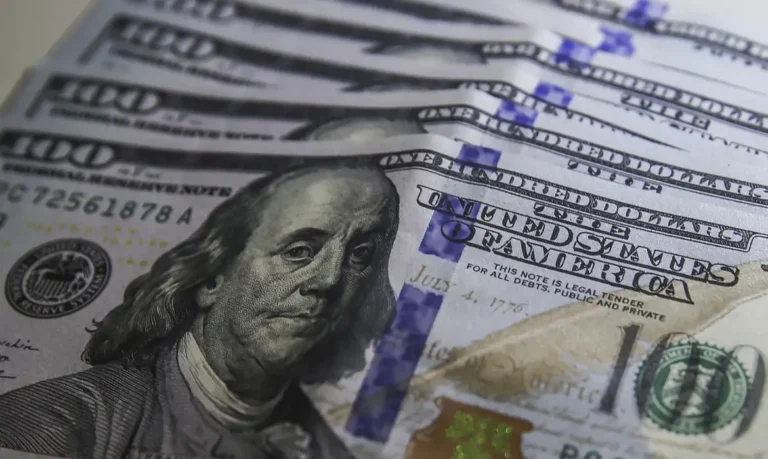 DOLAR