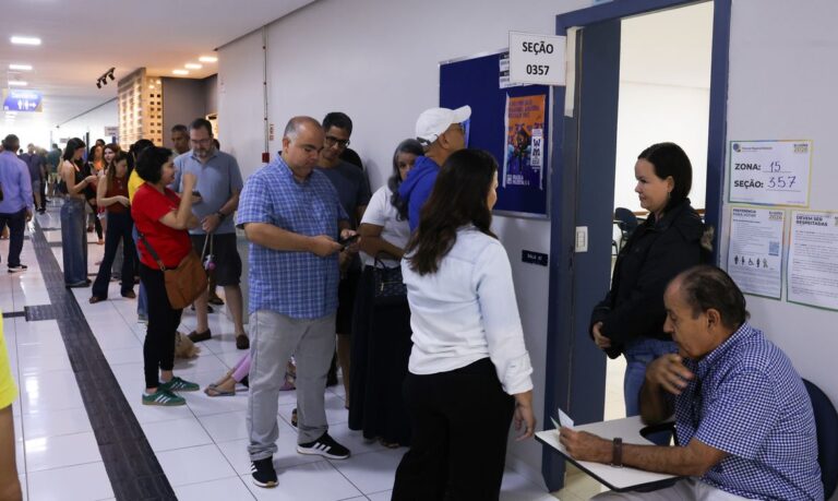 eleitores em seção